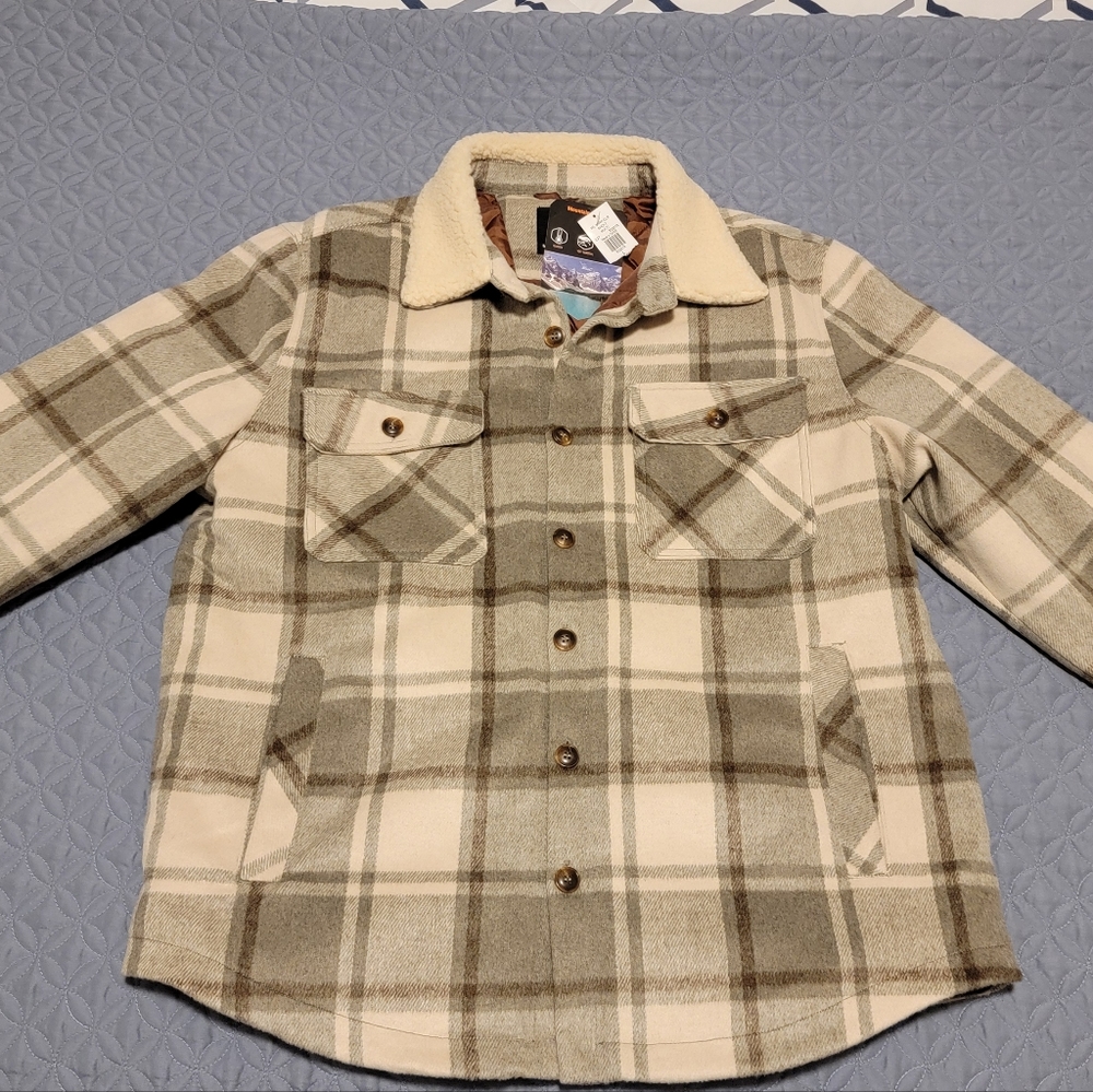 New men's Plaid Shaket  L